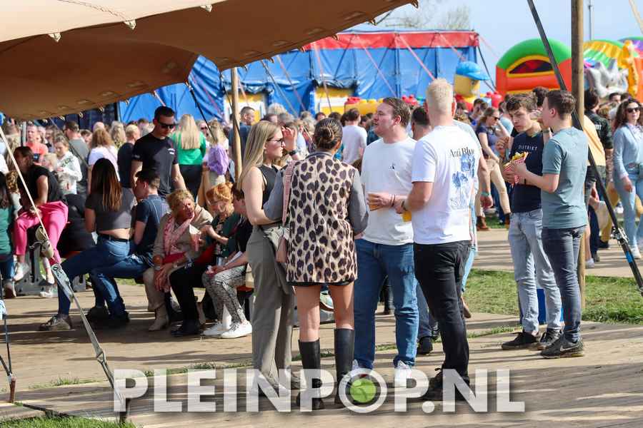 Publiek    Bezoekers (61)